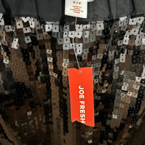 Joe Fresh Black Sequin Skirt Knee-Length Night Out - Picture 3 of 6